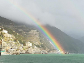 Home by the Sea (Rainbow Home) Monterosso Al Mare